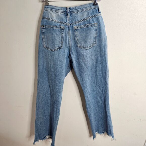 We The Free Medium Blue Wash Button-Fly Distressed Raw Hem Straight Crop Jean 28 - Picture 3 of 8